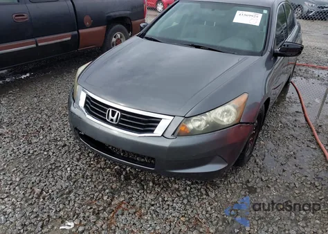 2010 Honda Accord 2.4 Lx z USA, uszkodzony, nr VIN 1HGCP2F39AA124044